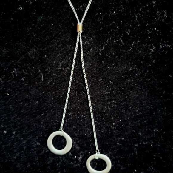 Silver tone fine chain adjustable lariat - Picture 2 of 3